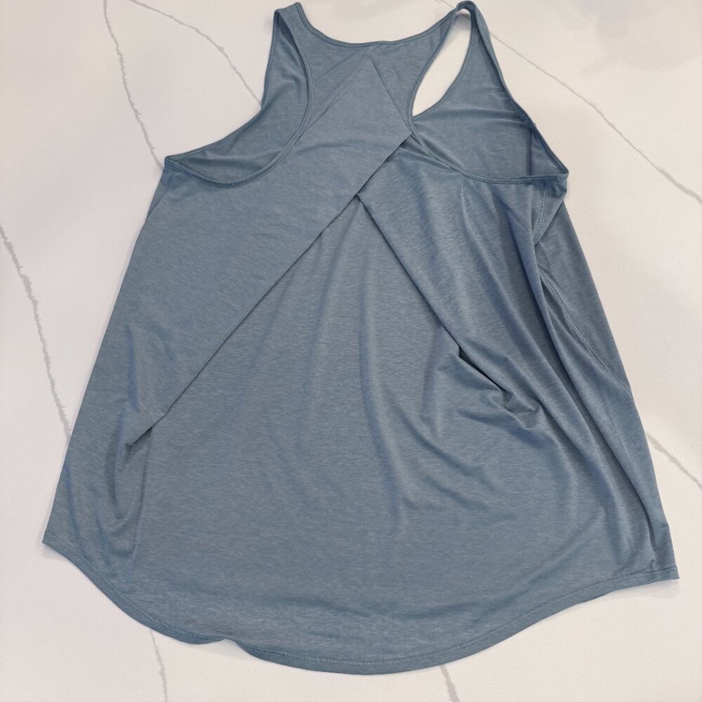 Lululemon Essential Tank *Pleated Blue Cast Size 10 - Picture 8 of 9